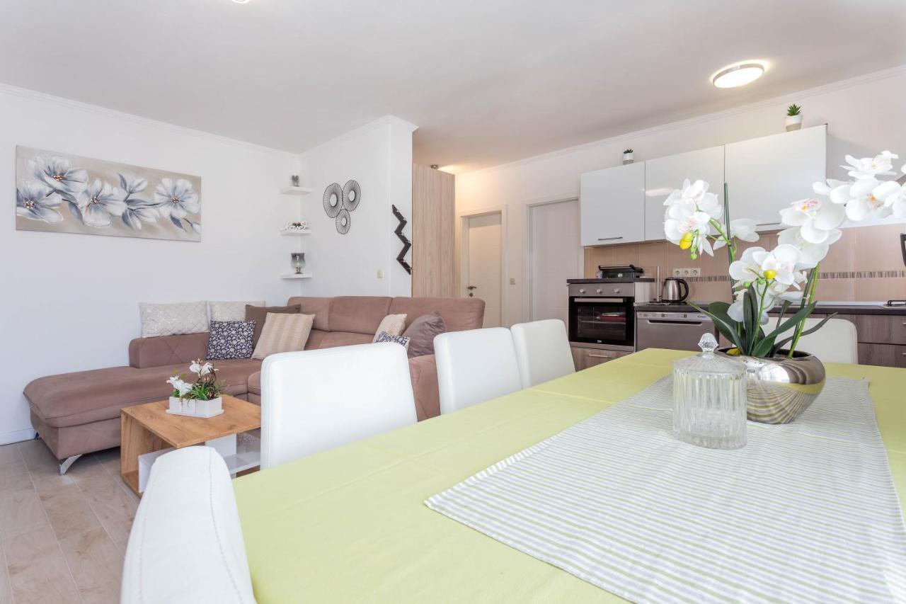 Apartments Edi - Zf Hvar Hvar Town Esterno foto